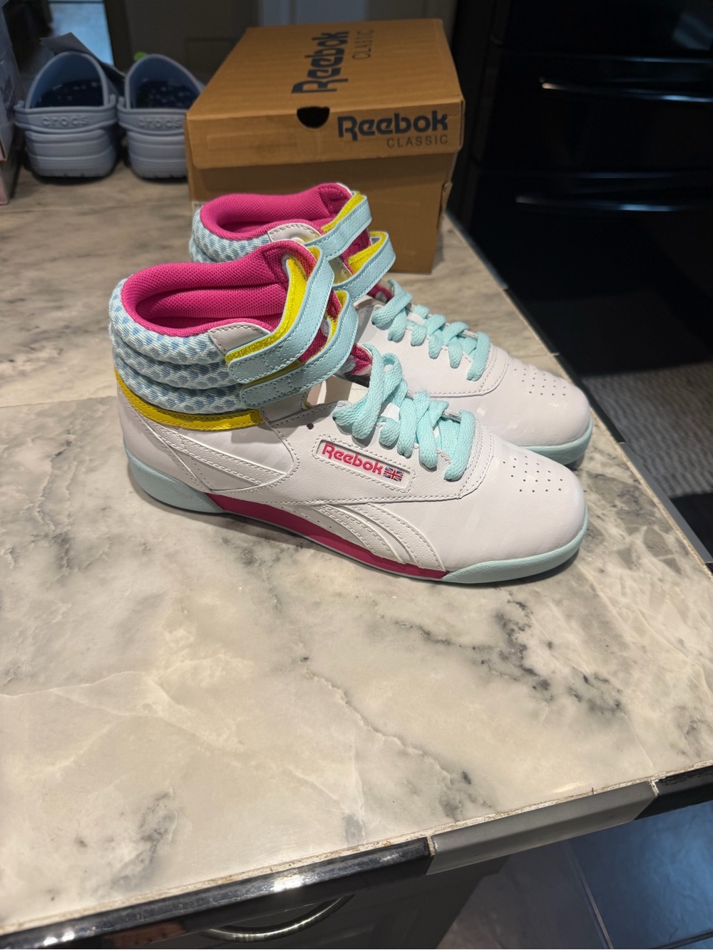 Reebok classic girls 5&4.5 no box size 4 box high tops - Picture 3 of 6